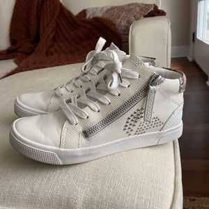 Dolce Vita “Zonya” Sneakers